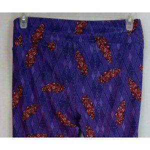 New LuLaRoe Tall & Curvy Leggings Purple With Beautiful Pink Feathers Design